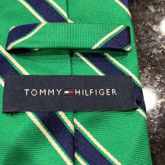 Set of four men’s dress ties - Picture 4 of 5